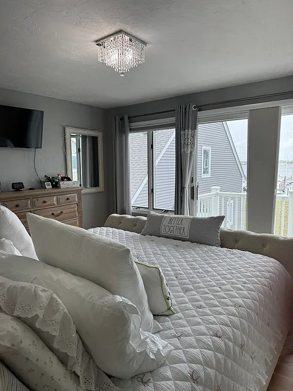 07755c837dae08b776811e4110297c92-uncropped_scaled_within_1536_1152