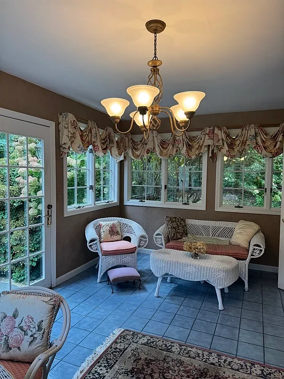 404685a09269f38330176d329f10840d-uncropped_scaled_within_1536_1152