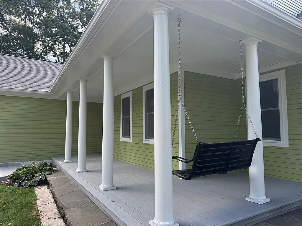 5ef8e2a670170cced0b5b7c20e44b051-uncropped_scaled_within_1536_1152