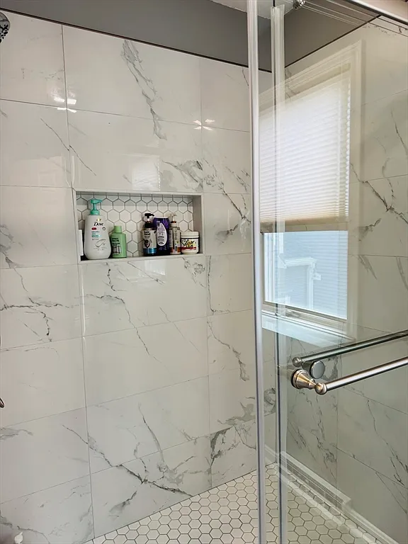 98ac9fb378a4ef7387870043bd8432b6-uncropped_scaled_within_1536_1152