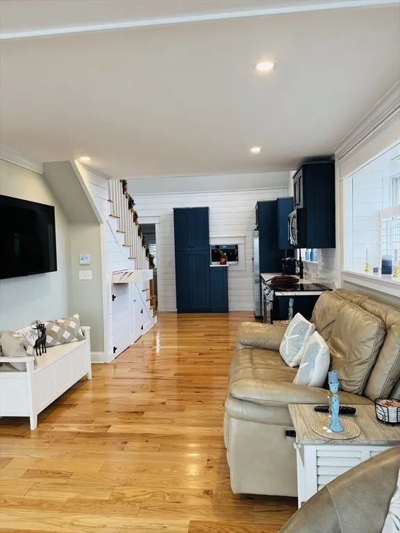 dcffd32df75cd607ecb44946374fc8ccl-m2639836743rd-w1280_h960