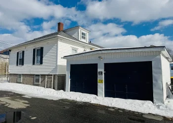 06ac4af1c8ba67d16137114fb40db3e3-uncropped_scaled_within_1536_1152